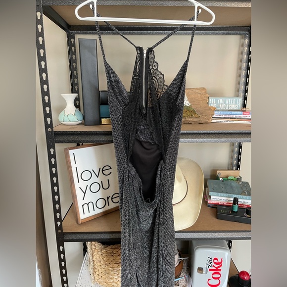 Glittery silver New Year’s Eve dress from Exlipse - Picture 2 of 2